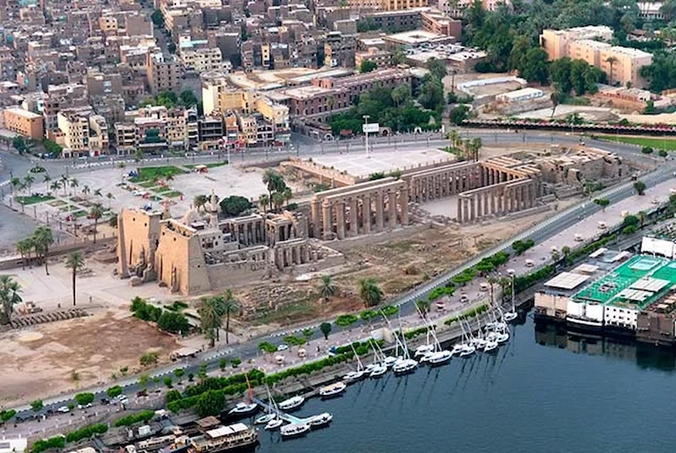 Day-Trip-To-Luxor-From-Marsa-Alam-egypt-inside (1)