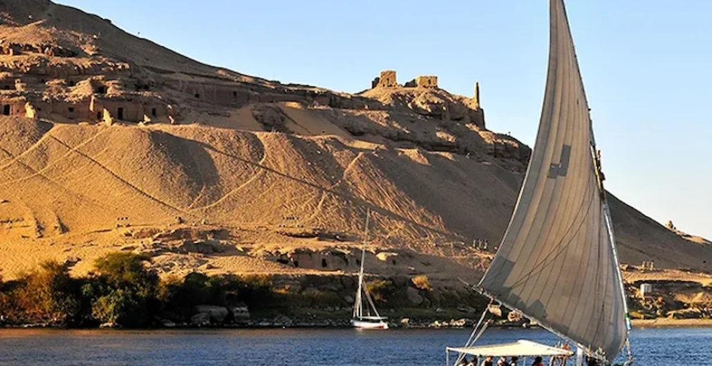 Felucca-Ride-In-Aswan-egypt-inside (1)
