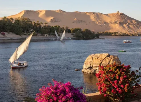 La Gran Presa De Aswan Templo De Filae Y El Obelisco Inacabado (3)