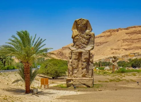 Las Orillas Oriental Y Occidental De Luxor (1)