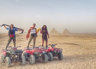 Quad Por Pirámides De Guiza Desde El Cairo (1)