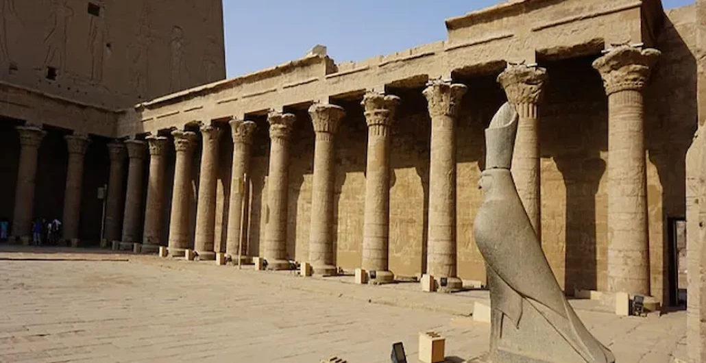 Trip-To-Edfu-&-Aswan-egypt-inside (1)