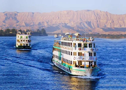4-Nights-Nile-Cruise-egypt-inside (1)