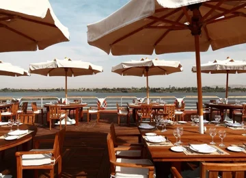 7-Night-Nile-Cruise-egypt-inside (4)