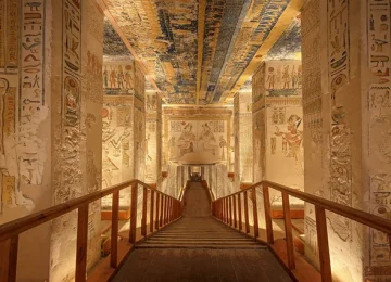 Abu-Simbel-Tour-From-Aswan-egypt-inside (5)