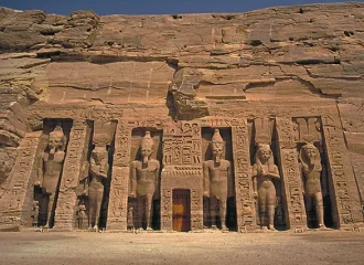 Abu-Simbel-Tour-From-Aswan-egypt-inside (7)