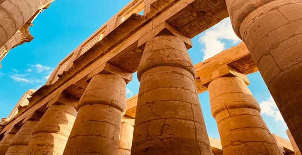 Marsa-Alam-To-Abu-Simbel-egypt-inside (1)