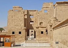Safaga-Port-To-Luxor-egypt-inside (3)